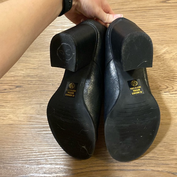 Black Heel Boot - Picture 4 of 10